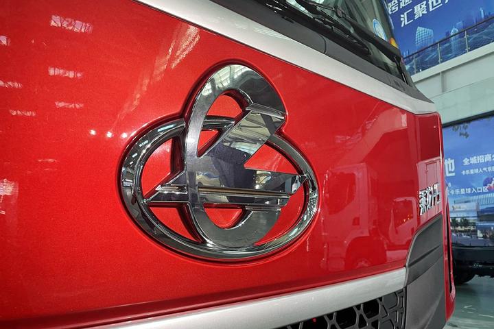 现场再定2台车 这位客户为何如此钟爱东风柳汽乘龙 手机卡车e族