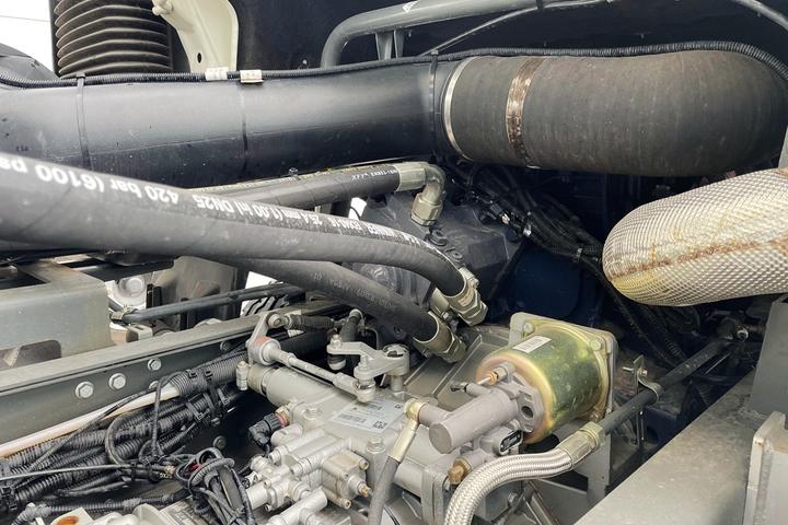 重汽豪沃tx智联搅拌车-卡车e族