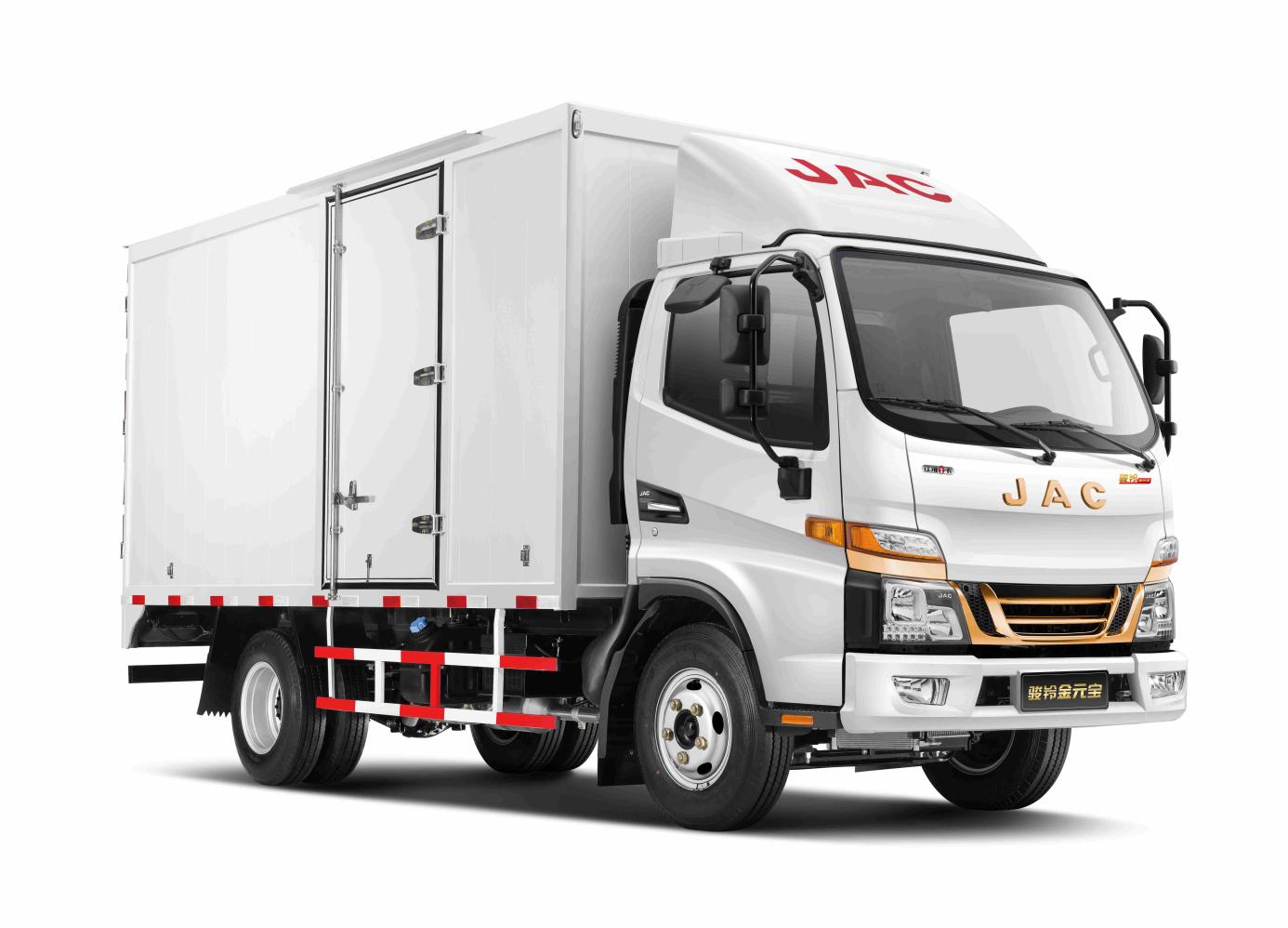 市区店铺之间,往返一趟不过100公里,这点距离,最多用到轻卡也就够用了