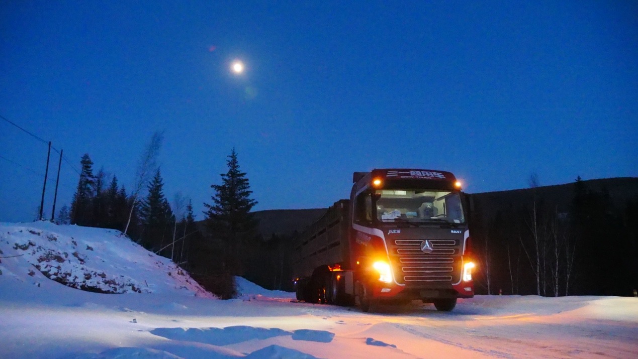 雪地里的车

AI 生成的内容可能不正确。