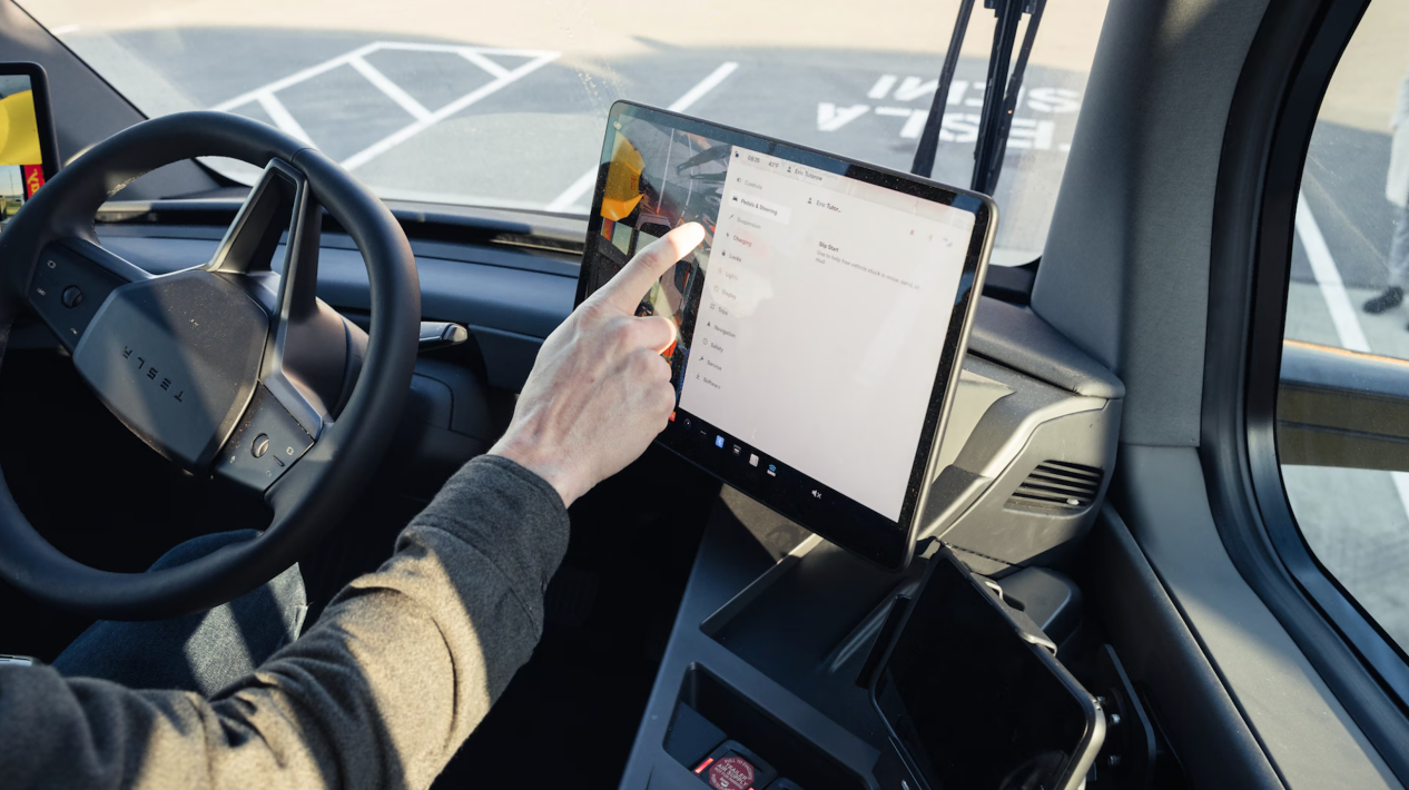 特斯拉-Semi-新能源-重卡-04