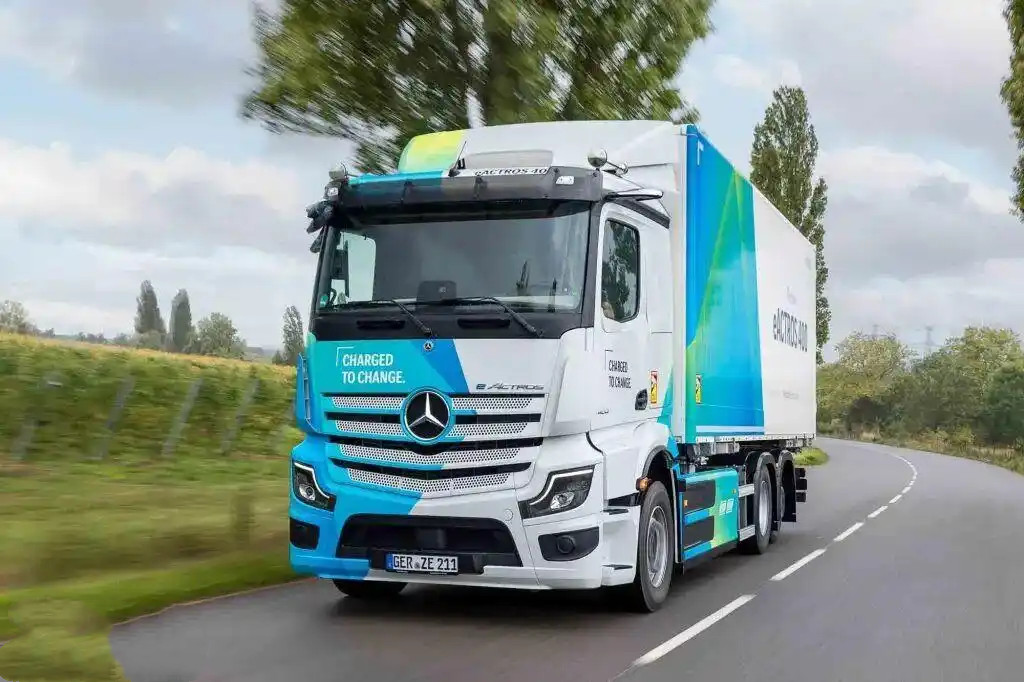 241f95cad1c8a786d1ed6e3883dc642d71cf5022