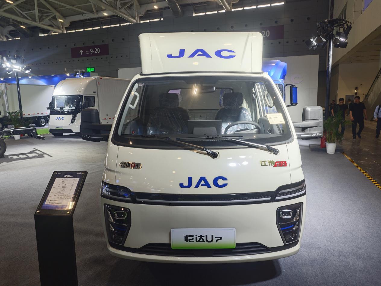 de727abe82bcdbe7dba836d3ce27b1b2