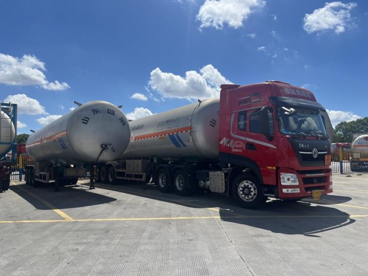 EB322E88-D2A6-4989-8DBB-C93FD392380C_1_105_c