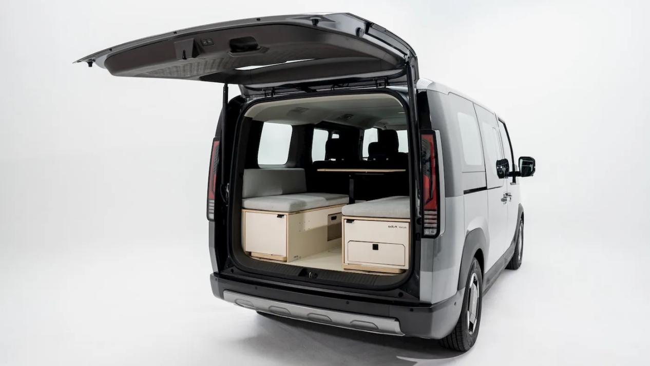 Kia-PV5-camping-kit