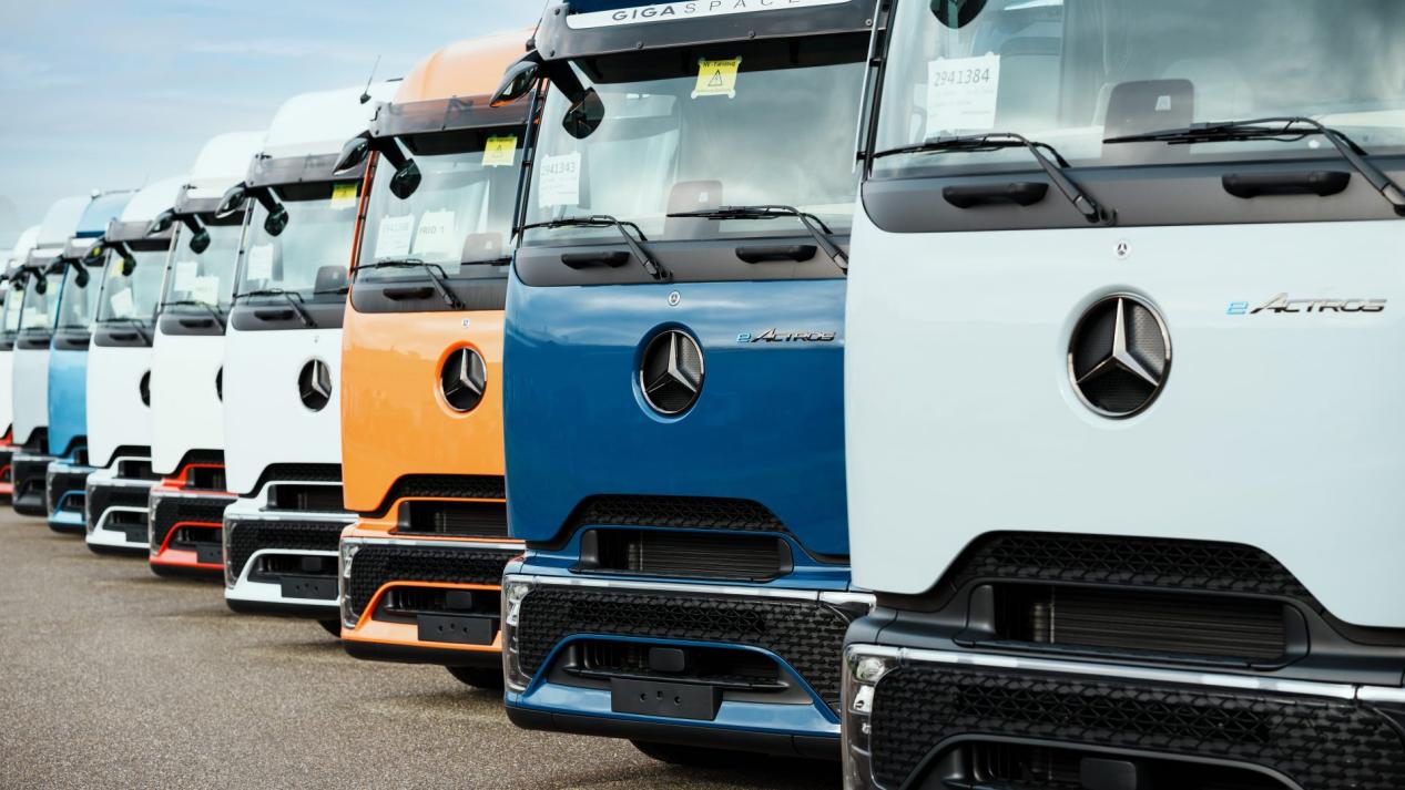 mercedes-eactros600-1920x1080