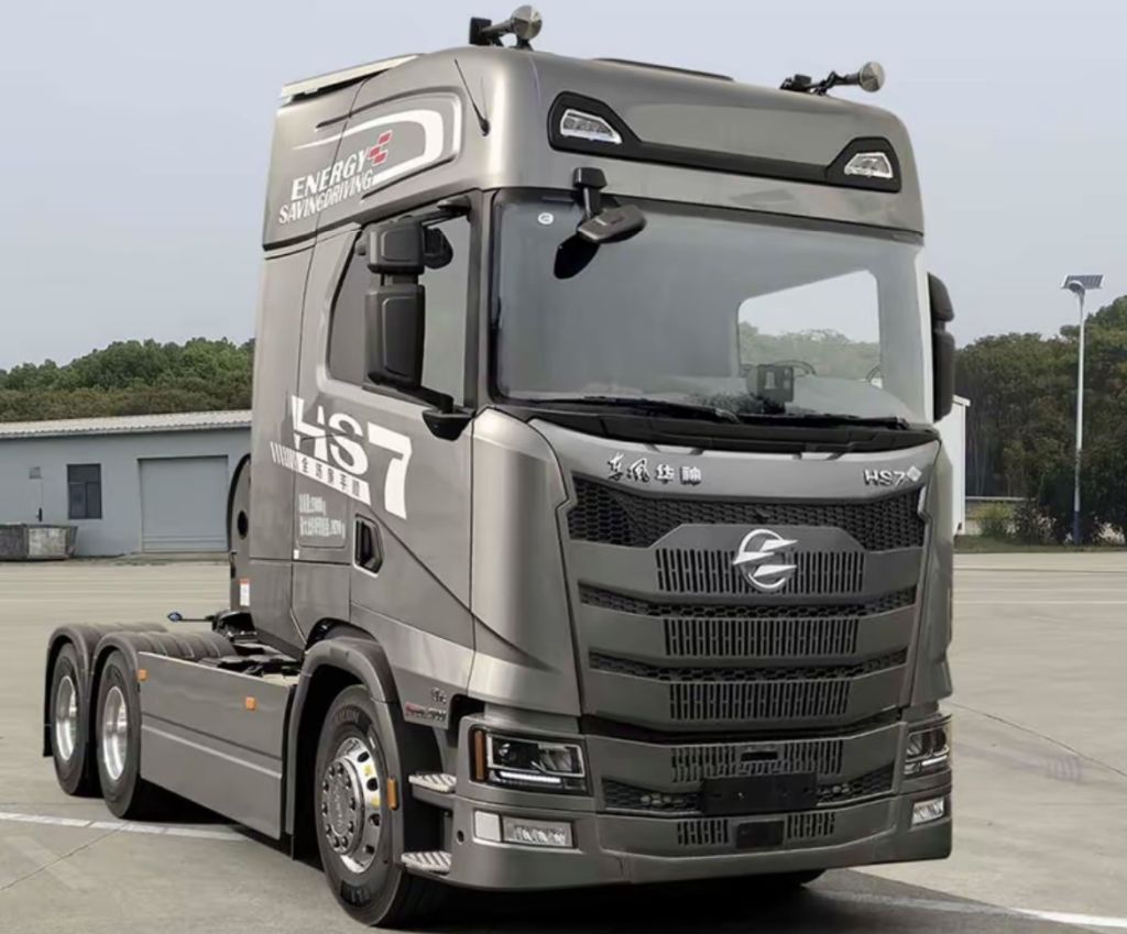 dongfeng_hs7_kopia_scanii_nowy_przod