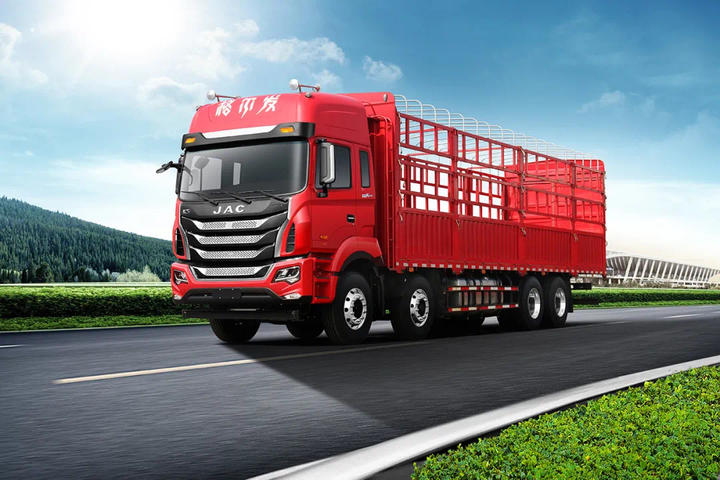 快递这类轻抛货物纷纷换成了清一色的4x2牵引车来完成干线运输工作